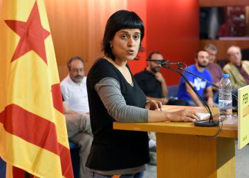 El juez considera inconstitucional la interrupción de un acto en Vitoria de Anna Gabriel