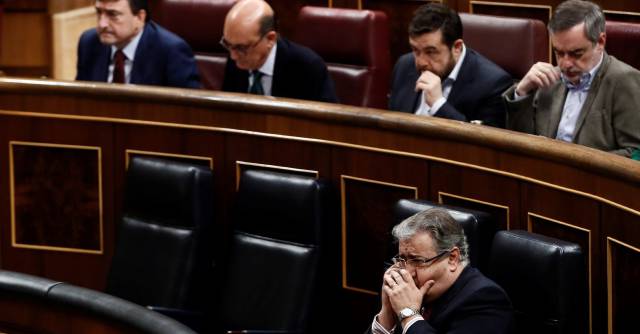 El ministro del Interior, Juan Ignacio Zoido, durante el pleno del Congreso.