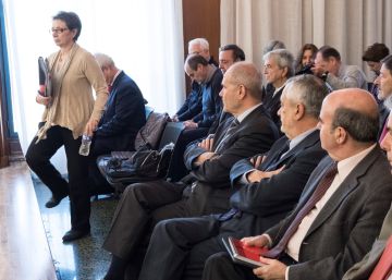 La exconsejera de Hacienda alega que no elevó a Griñán los informes de los ERE porque no le exigían que actuara