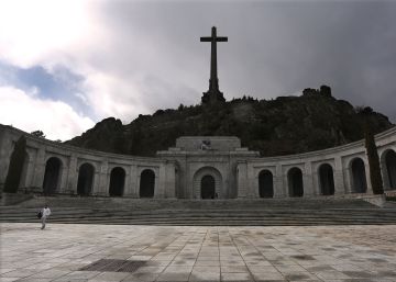 El Senado suspende la visita al Valle de los Caídos para ir a ver al prior
