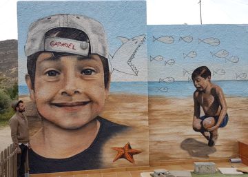 980 kilómetros para dibujar un mural gigante en recuerdo del niño Gabriel