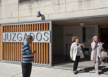 Detenidos por asesinato el abuelo y la madre de una bebé encontrada en la basura