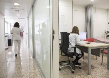 Condenados tres médicos a una multa de 540 euros por imprudencia en el caso de una bebé que se tragó una pila