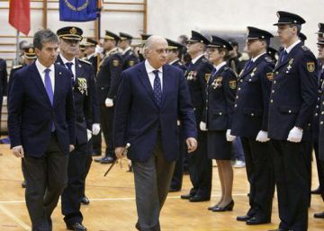 El Supremo deja en un limbo a cientos de mandos policiales al invalidar su título de la Rey Juan Carlos