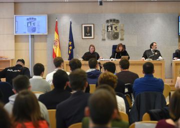 La novia del teniente agredido: “Me da miedo volver a Alsasua, perdí mi vida, lo perdí todo”