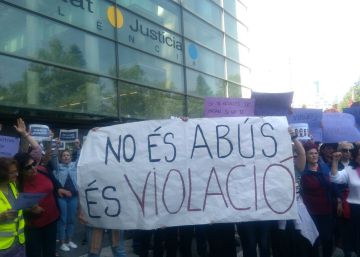 Dos años de cárcel por violar a su mujer dormida tras ingerir somníferos