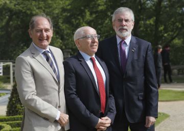 La ‘Declaració d’Arnaga’ celebra la fi d’ETA i fa una crida a la “reconciliació”