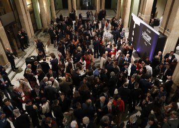 Directores de periódicos contra las noticias falsas