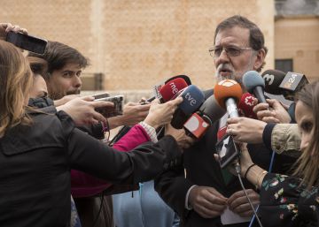Rajoy se cita en La Moncloa con Sánchez y Rivera para analizar la investidura de Torra