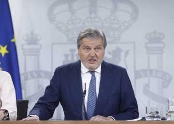 Educación baja a un 5 la nota para obtener una beca de matrícula en primero de carrera