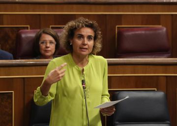 El 016 de atención a maltratadas, en peligro por la escasa financiación de Sanidad