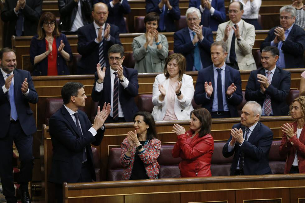 ¿AMLO deberá unir corrientes como lo hizo Pedro Sánchez en España?