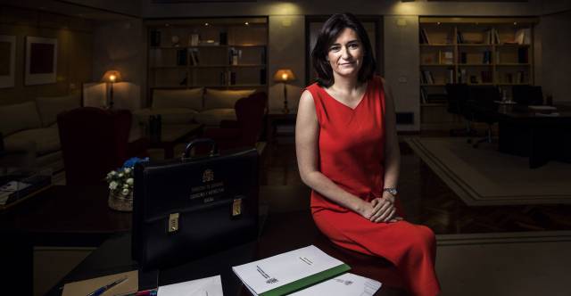 Carmen Monton en su despacho en el ministerio.