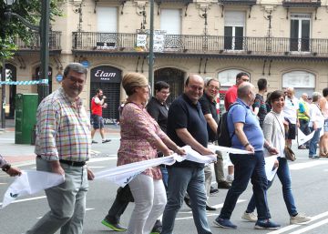 La cadena por el derecho a decidir de Euskadi une a más de 175.000 vascos