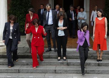 Hay bomberos, pero también bomberas Hay bomberos, pero también bomberas