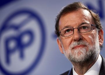 La novedad del voto abierto a las bases hace dudar a los aspirantes del PP
