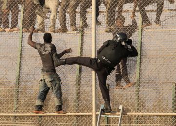 El Gobierno prepara el fin de las ‘devoluciones en caliente’ de inmigrantes