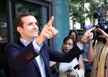 El director del màster de Cifuentes va aprovar a Pablo Casado el 75% de les assignatures que va cursar