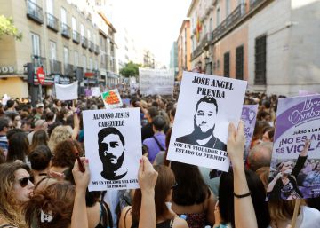 La indignación saca a miles de personas a la calle