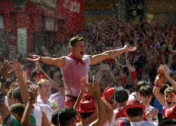 Pamplona prohíbe la venta en los Sanfermines de camisetas y chapas con mensajes sexistas