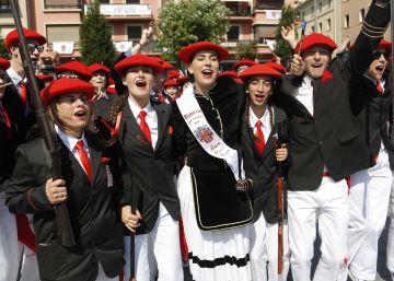 La igualdad de género cumple 20 años en el Alarde de Irún