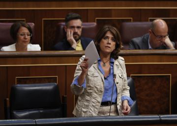 El Gobierno estudia modificar la ley para retirar el ducado de Franco