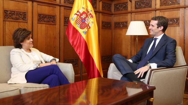 Santamaría y Casado, durante su entrevista en el Congreso.