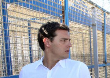 Rivera, desde Ceuta: “La inmigración irregular es un problema, y si no lo vemos acabaremos con populistas en el gobierno”