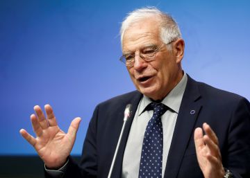 Malestar entre los diplomáticos por el cese prematuro de embajadores