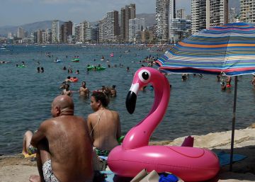 Una turista britànica reclama els diners del seu viatge a Benidorm perquè hi havia “massa espanyols”