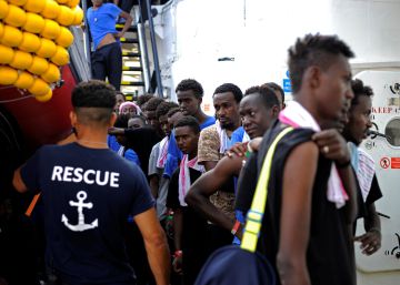 España acogerá a 60 migrantes del ‘Aquarius’ tras alcanzar un acuerdo de seis países