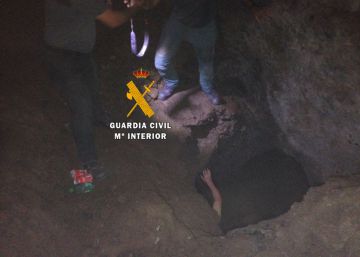 Rescatado un turista alemán de una cueva de Mijas tras dos días atrapado