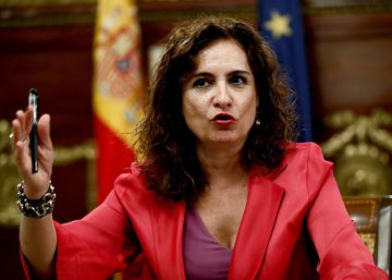 El Gobierno y Podemos acuerdan acabar con la capacidad de veto del PP en el Senado