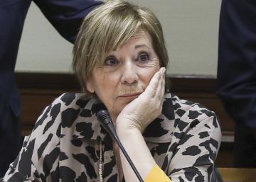 El PP quita a Celia Villalobos de la Diputación Permanente del Congreso, tras casi 30 años