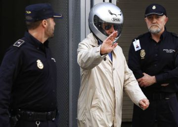 Víctimes del franquisme fan un escarni a Billy el Niño