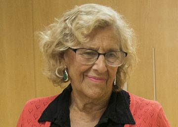 Carmena se distancia de Podemos y lanza un guiño al PSOE