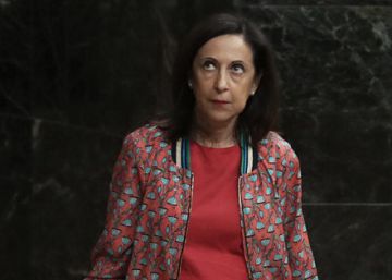 Defensa elude suspender la ley que despide a los soldados con 45 años