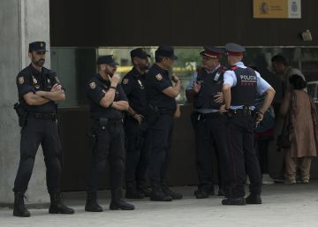 Interior mantiene el plan del PP de crear una ‘pasarela’ para que los ‘mossos’ pasen a la Policía