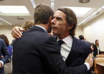 La vuelta de Aznar al PP divide al partido