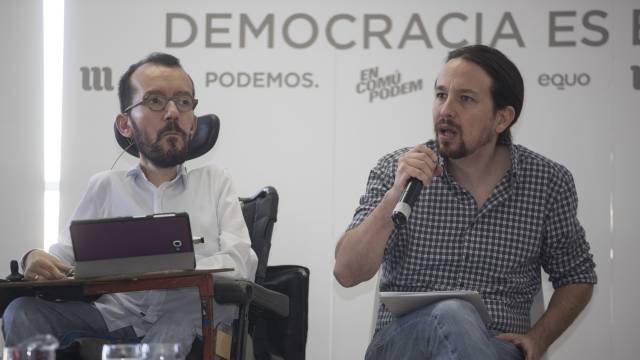 Podemos quiere un impuesto especial a la banca para que devuelva el
dinero del rescate