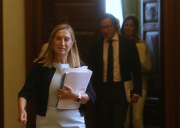 Los exministros José Blanco y Ana Pastor comparecen en la comisión que investiga el accidente del tren Alvia