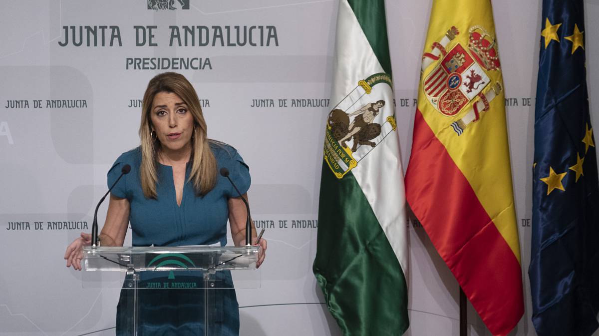 Susana Díaz anuncia el adelanto electoral en el Palacio de San Telmo. rn