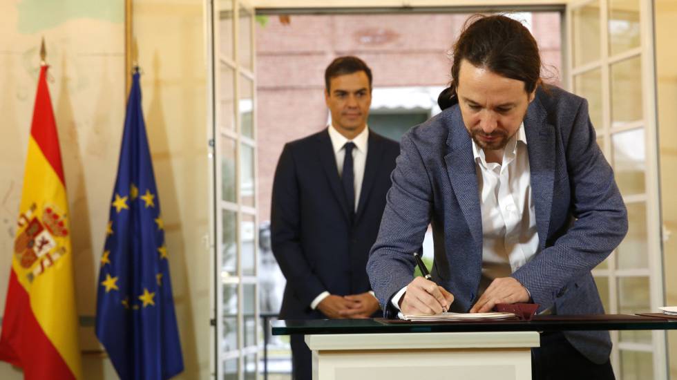Sánchez e Iglesias firman en Moncloa el acuerdo de presupuestos para 2019 Sánchez e Iglesias firman en Moncloa el acuerdo de presupuestos para 2019
