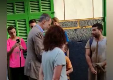 La anécdota del Rey, el voluntario y la escoba