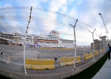Santander blinda su puerto contra los polizones albaneses