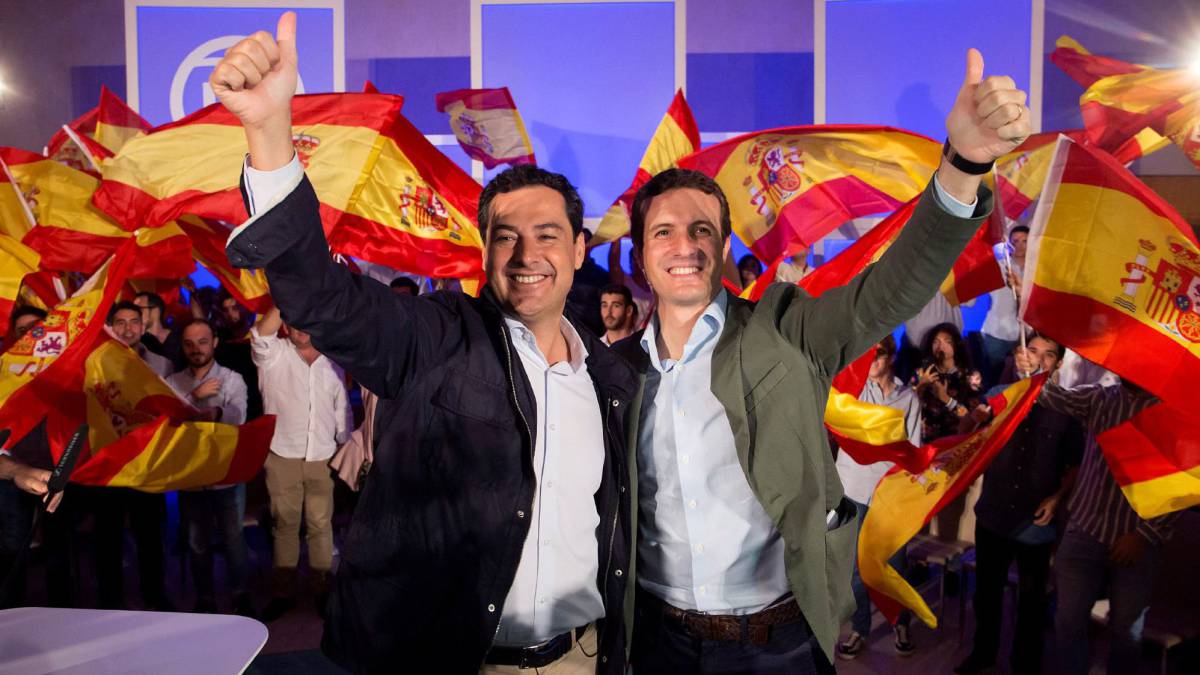 Casado y Juan Manuel Moreno, en Málaga.