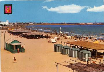 La playa de Natzaret, en una postal de los 60.