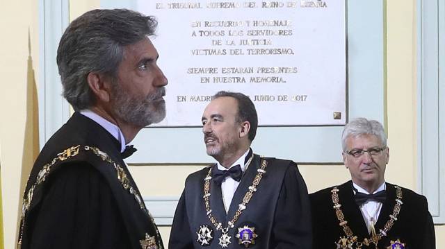 Acto de apertura del año judicial, en la imagen, el presidente del Tribunal Supremo, Carlos Lesmes (izquierda), Manuel Marchena (centro) y Luis María Díez-Picazo (derecha).