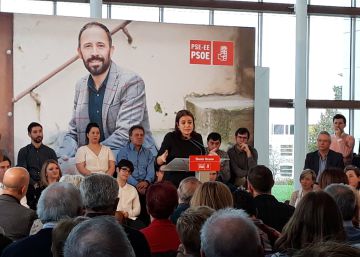 Lastra dice que Casado y Rivera no defienden la Constitución porque la usan para dividir