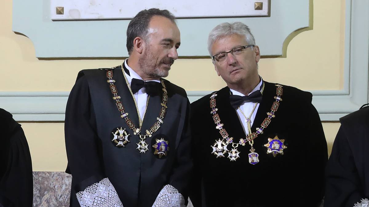 Manuel Marchena (i), junto al también magistrado del Supremo Luis María Díez-Picazo, en una foto del pasado mes de septiembre.